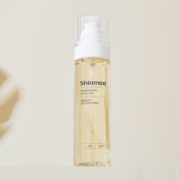 shinmee Andrographis Herbal Skin Soothing Spray repairs damaged skin barrier, restores essence water, hydrates and moisturizes, and repairs the skin 100ml